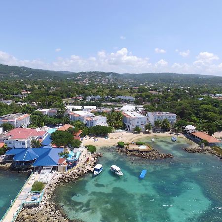 Franklyn D Resort & Spa All Inclusive Ранэвей-Бей Экстерьер фото