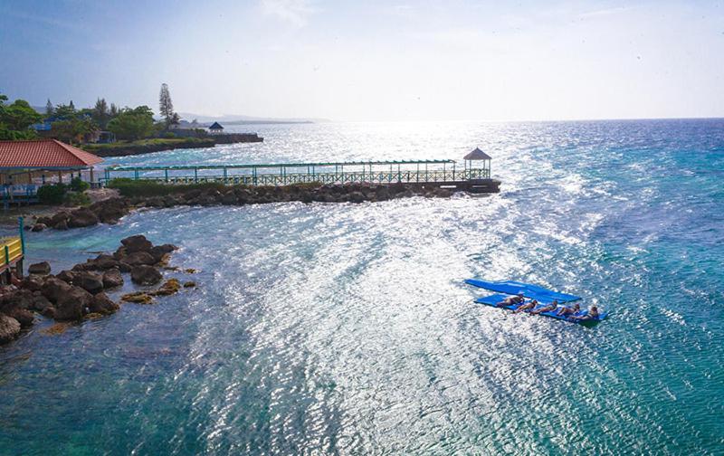 Franklyn D Resort & Spa All Inclusive Ранэвей-Бей Экстерьер фото