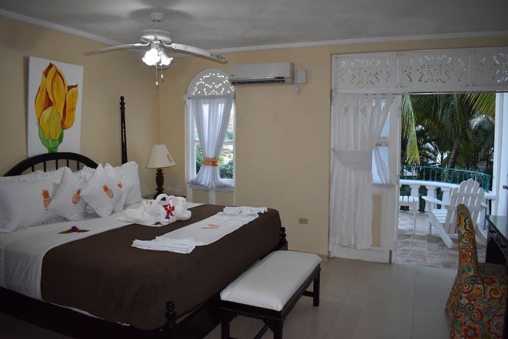 Franklyn D Resort & Spa All Inclusive Ранэвей-Бей Экстерьер фото