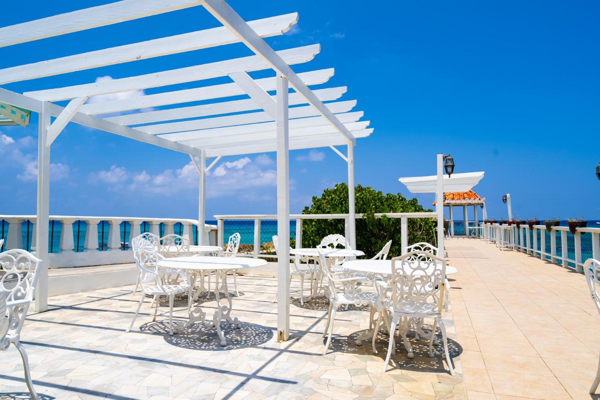 Franklyn D Resort & Spa All Inclusive Ранэвей-Бей Экстерьер фото