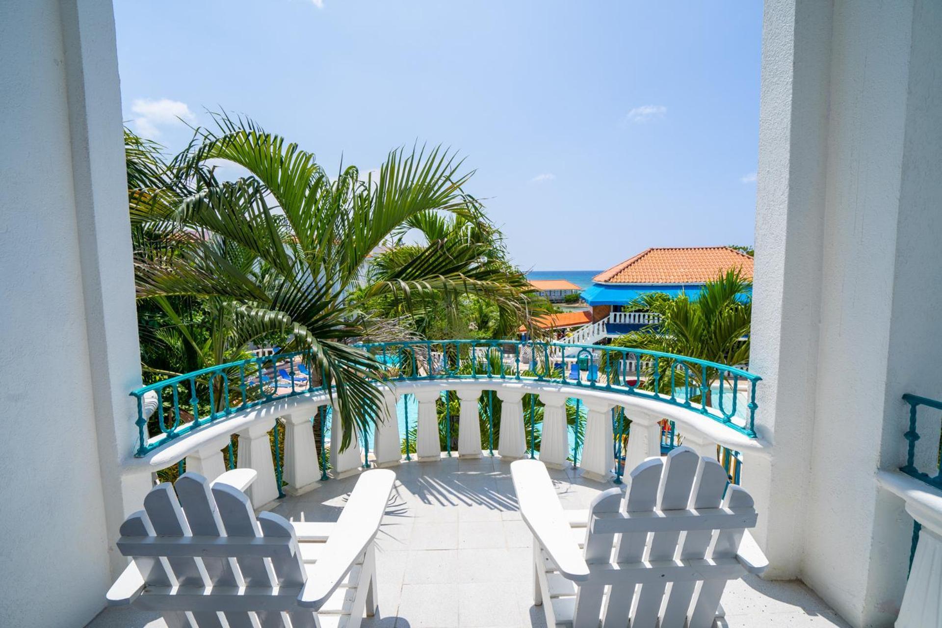 Franklyn D Resort & Spa All Inclusive Ранэвей-Бей Экстерьер фото