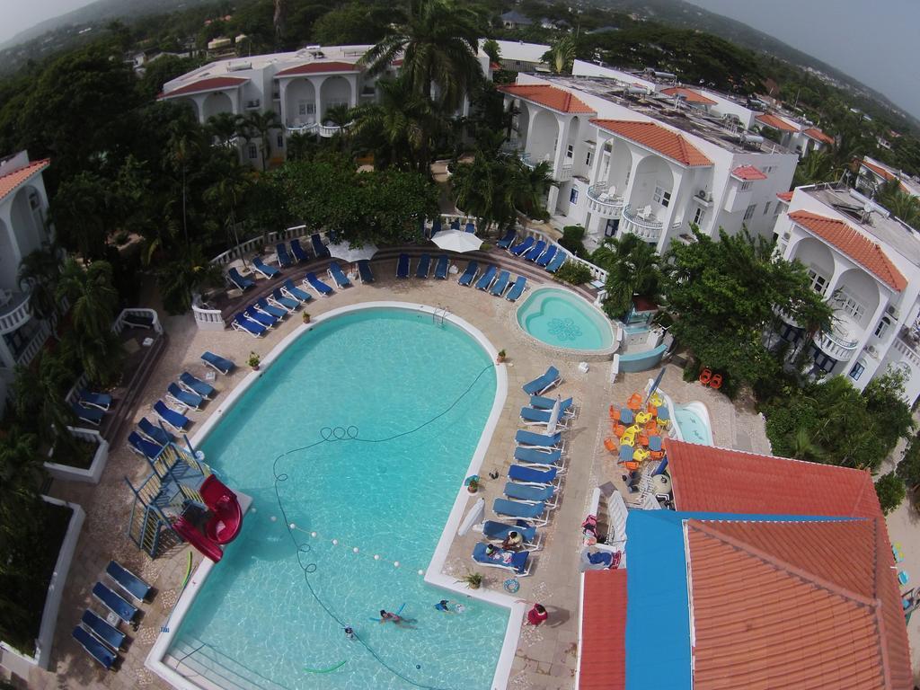 Franklyn D Resort & Spa All Inclusive Ранэвей-Бей Экстерьер фото