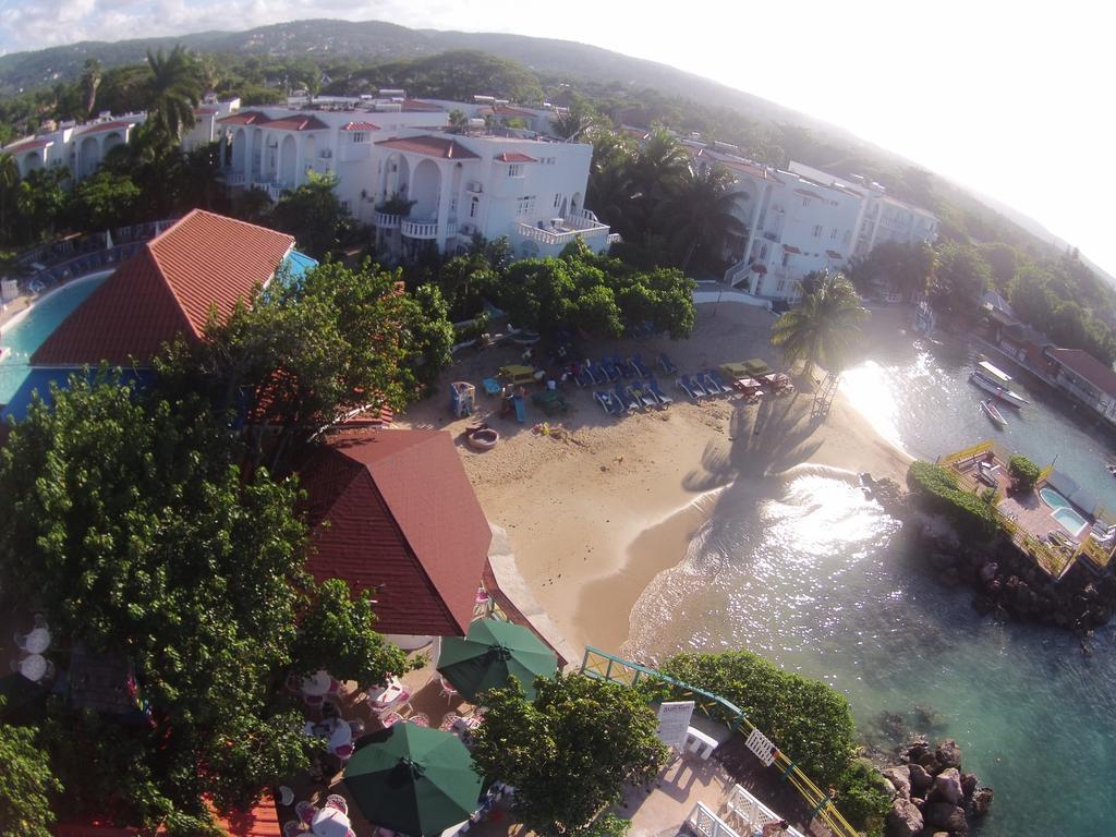 Franklyn D Resort & Spa All Inclusive Ранэвей-Бей Экстерьер фото