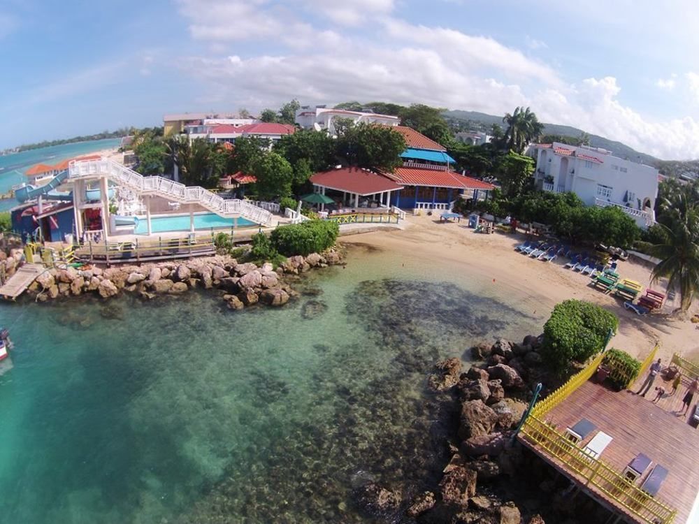 Franklyn D Resort & Spa All Inclusive Ранэвей-Бей Экстерьер фото