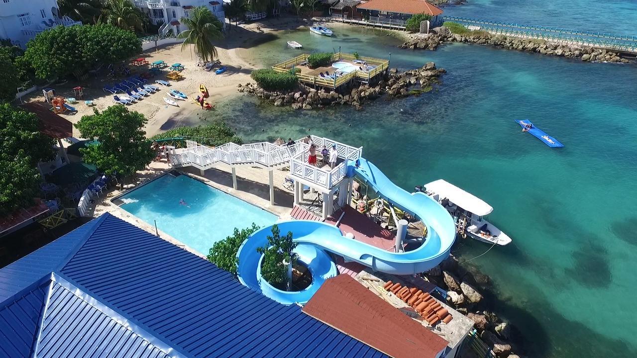 Franklyn D Resort & Spa All Inclusive Ранэвей-Бей Экстерьер фото
