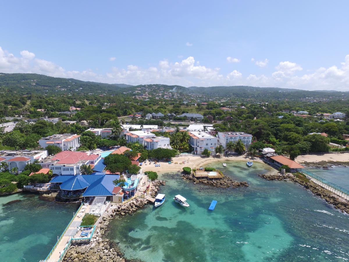 Franklyn D Resort & Spa All Inclusive Ранэвей-Бей Экстерьер фото