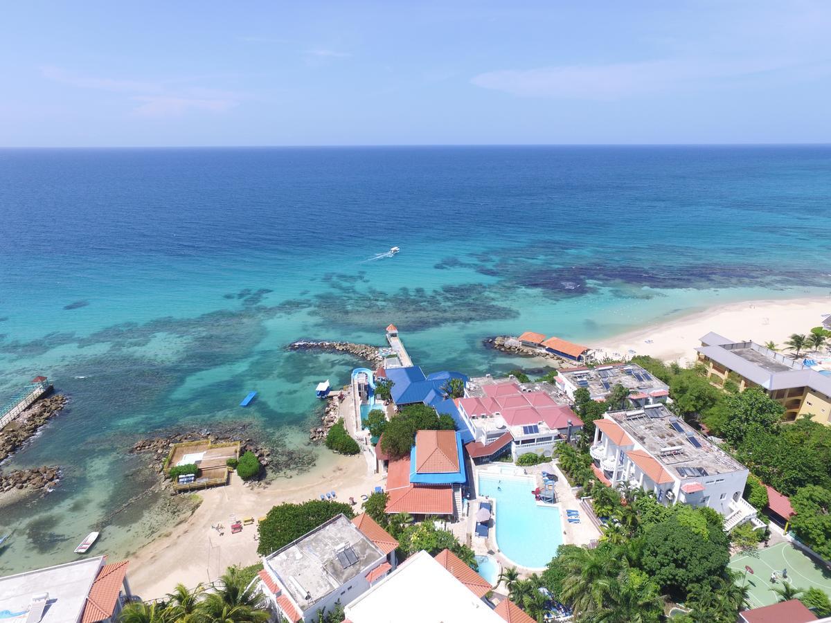 Franklyn D Resort & Spa All Inclusive Ранэвей-Бей Экстерьер фото