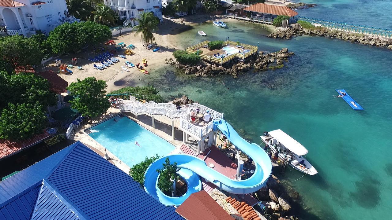 Franklyn D Resort & Spa All Inclusive Ранэвей-Бей Экстерьер фото