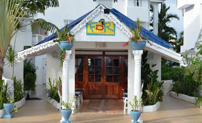Franklyn D Resort & Spa All Inclusive Ранэвей-Бей Экстерьер фото